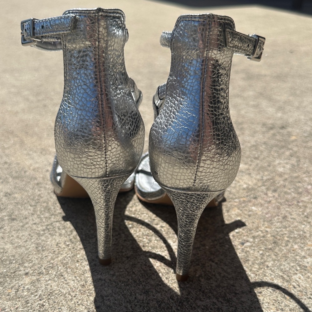 Vince Camuto Silver Metallic Strappy Ankle‑Wrap Heels - Picture 3 of 6